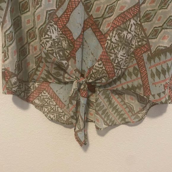 CHICO'S Sheer Tie Front Blouse 2 - Picture 6 of 8